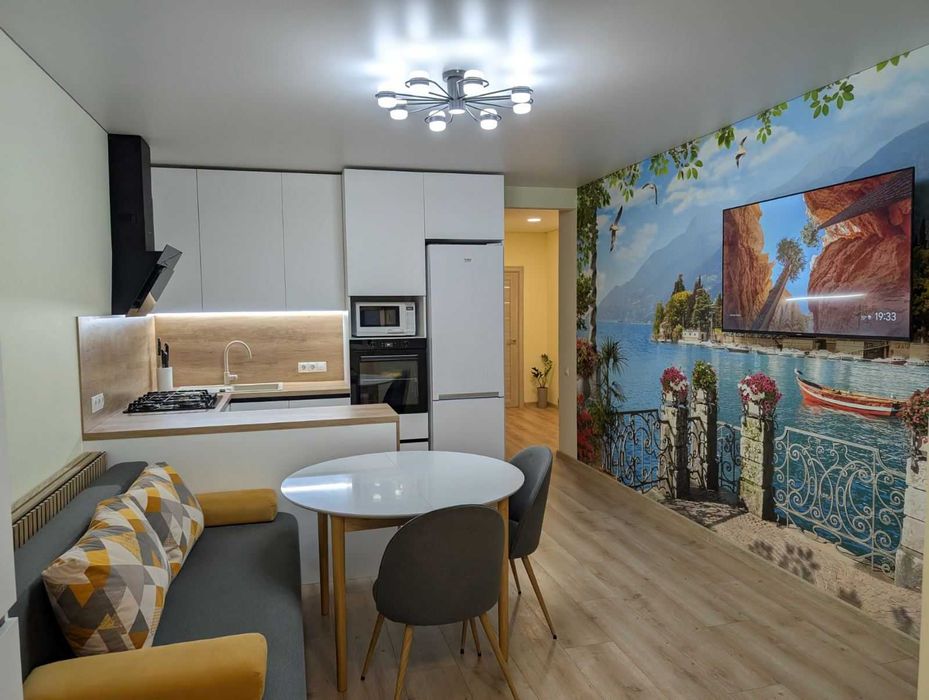 Продається стильна 2к кв. 80 м2 в новобудові на Озерній.