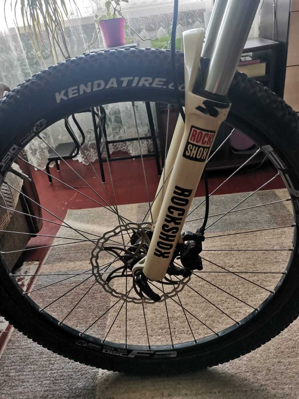 Велосипед Specialized Rockhhopper 26