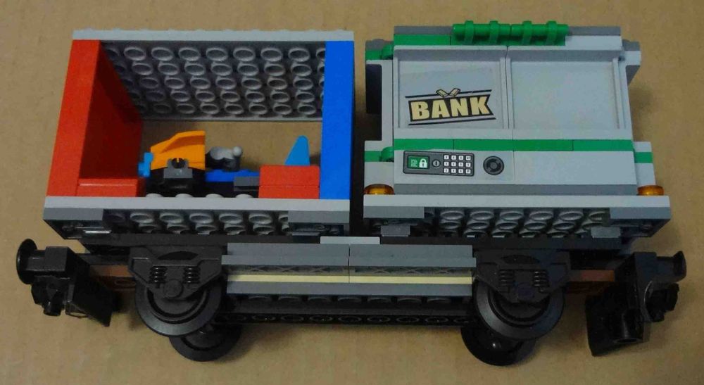 Лего поезд LEGO Cargo Train 60198 оригинал