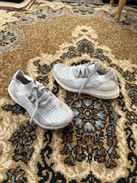 Коосівки жіночі Adidas UltraBoost, 38, ідеальний стан
