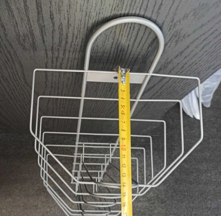 Wieszak na ulotki gazety broszury z drutu w kolorze srebrnym