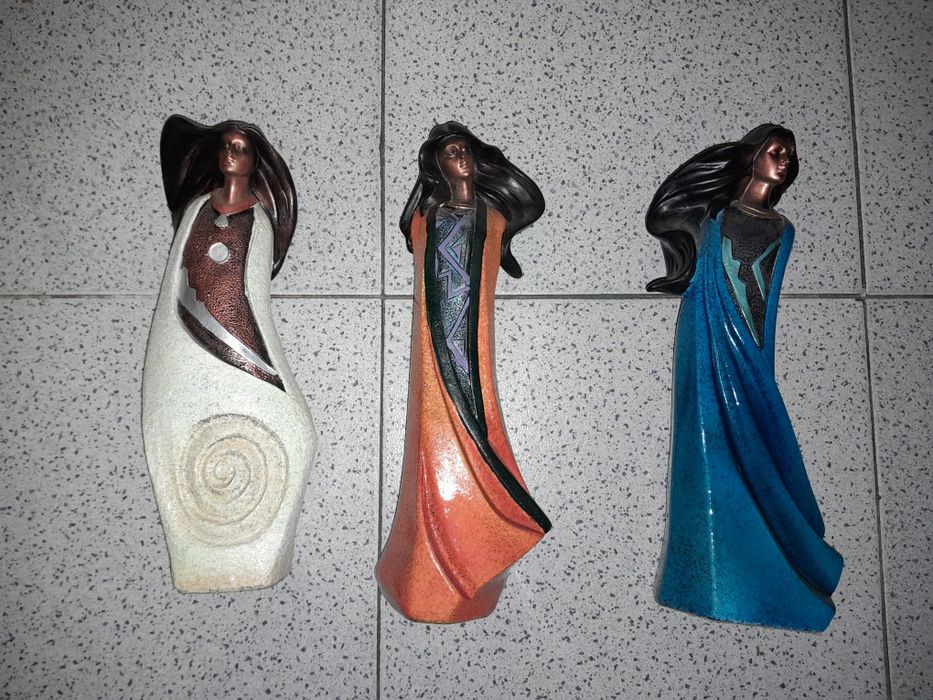 3 Estatuetas decorativas