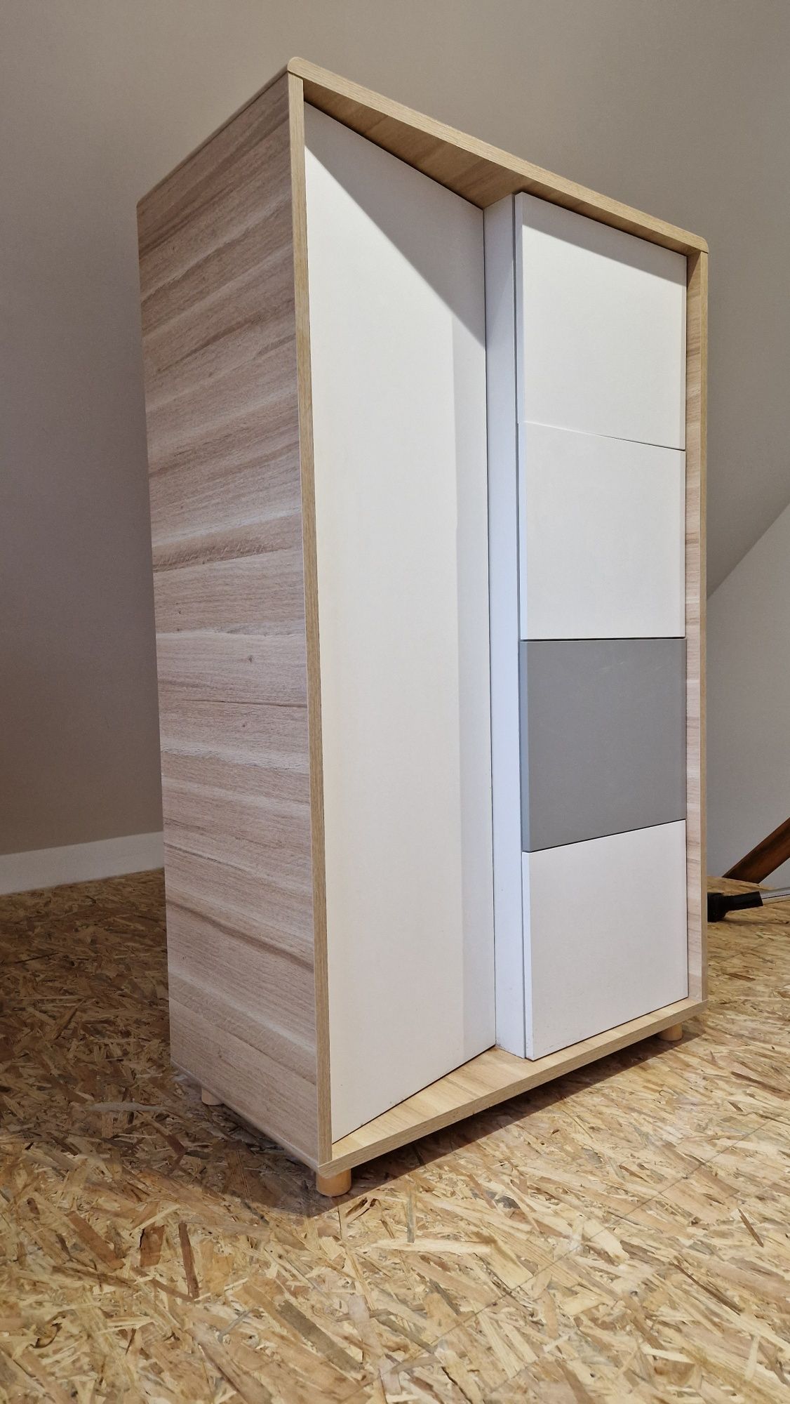 Komoda wysoka Evolve VOX