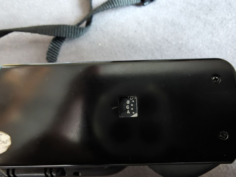 Aparat fotograficzny Skina AF-66 – sprawny, z kliszą i pokrowcem!