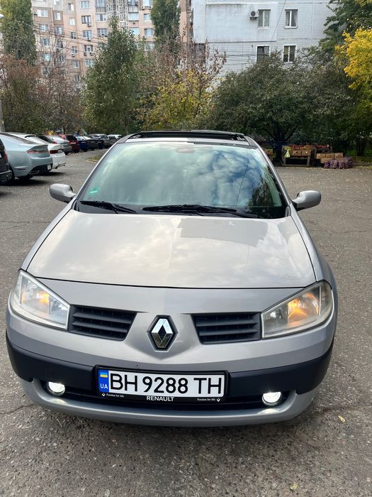 Авто Renault 2004 в гарному стані