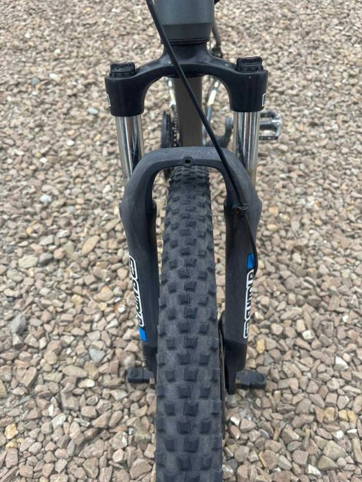 KANDS 26″ STRANGER 2 XT, rama 15 cali, kolor szaro-pomarańczowy matowy