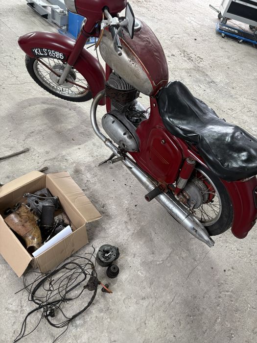 Sprzedam jawe 175 cezet 175