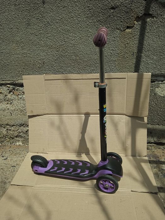 Продам детские самокаты