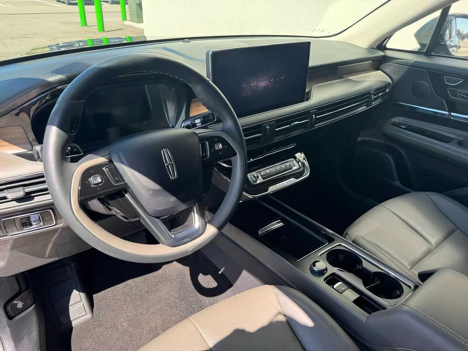 Lincoln Corsair Reserve      2023