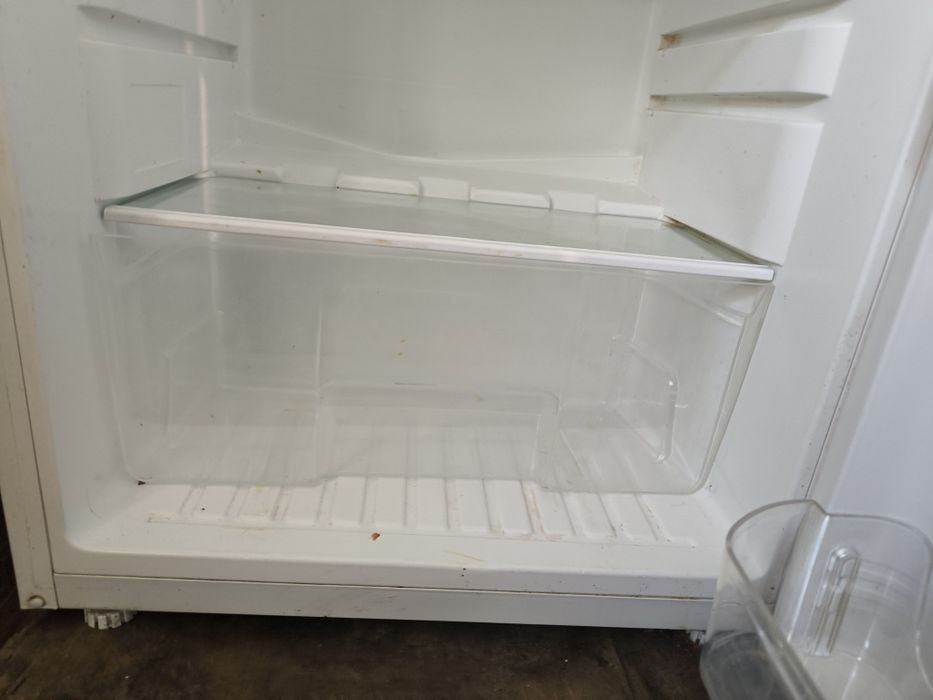 Холодильник Elenberg