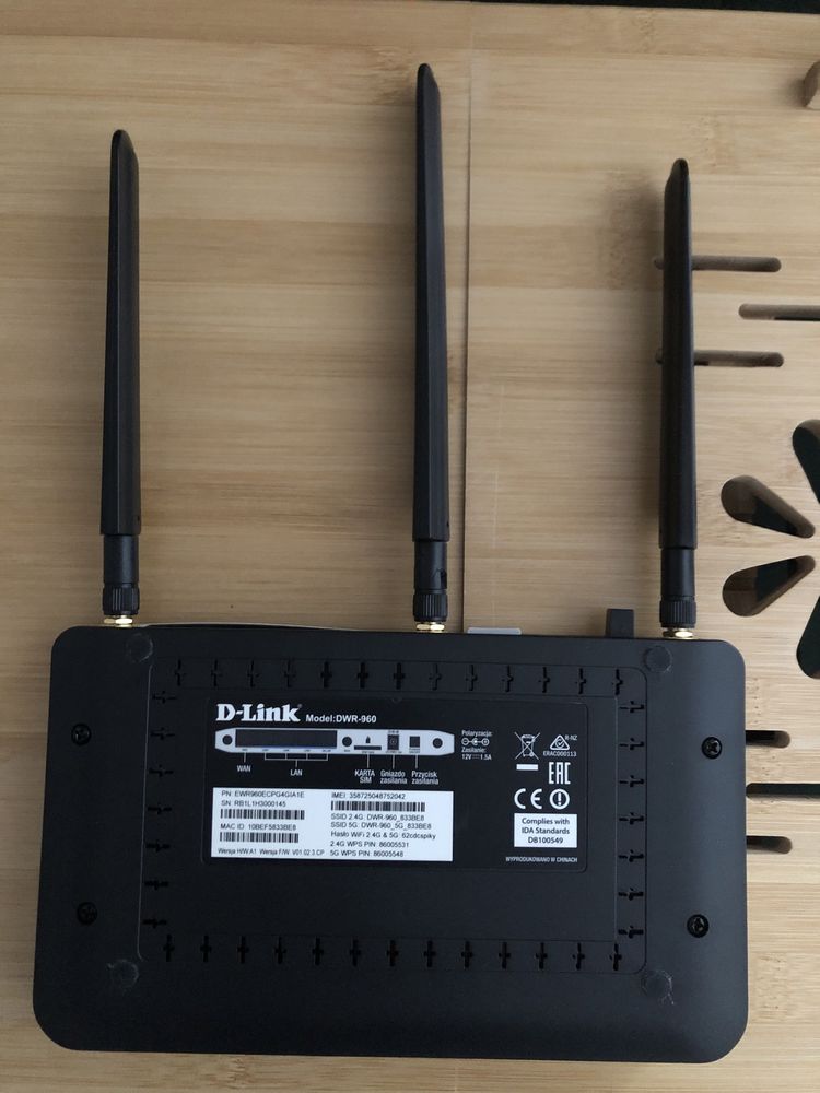 Router modem D-Link DWR-960 do LTE 4G na kartę SIM czarny Wwa/inpost