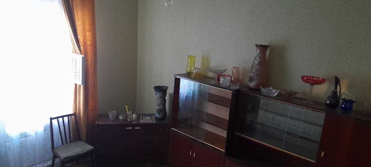 Продам 3 комнатную квартиру Саксаганский район