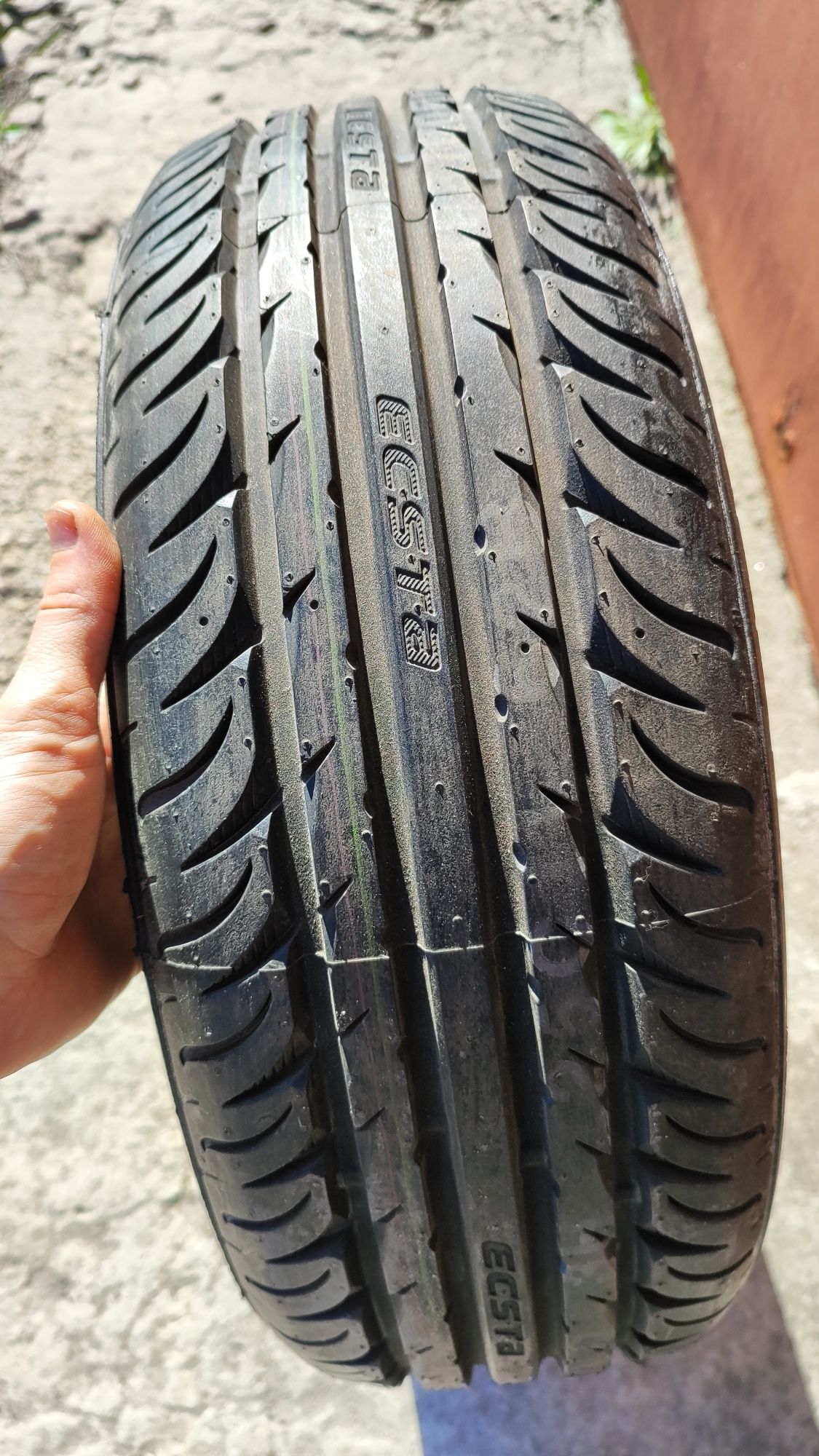 Kumho Ecsta SPT KU31