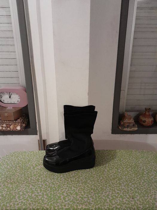Vendo Botas de Senhora MANUEL ALVES muito bonitas como novas