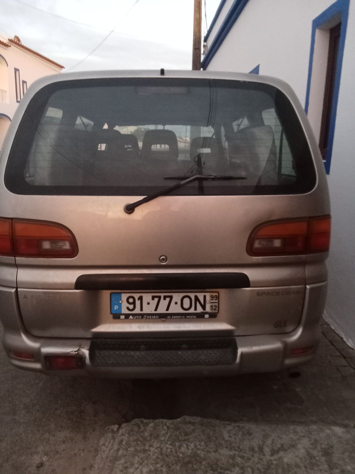 Carrinha Mitsubishi