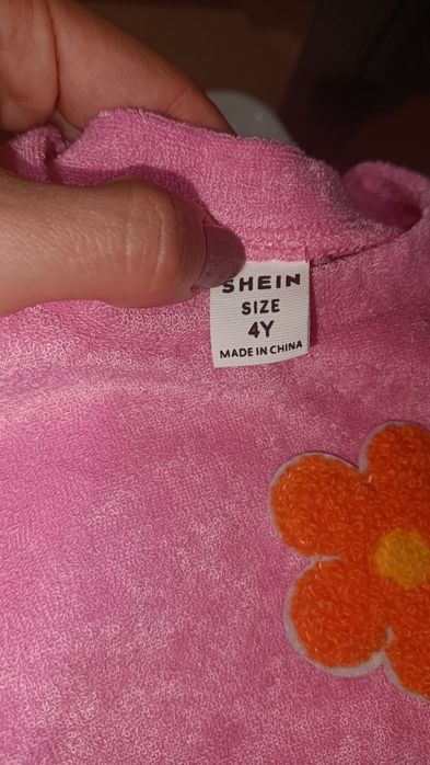 Calções 12-18 meses e t shirts 4 anos