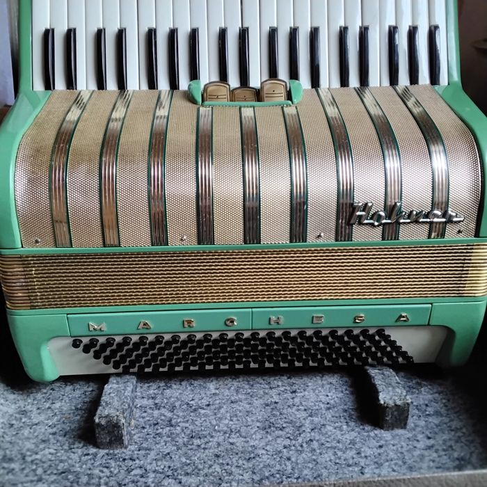 Akordeon Hohner 120 basow