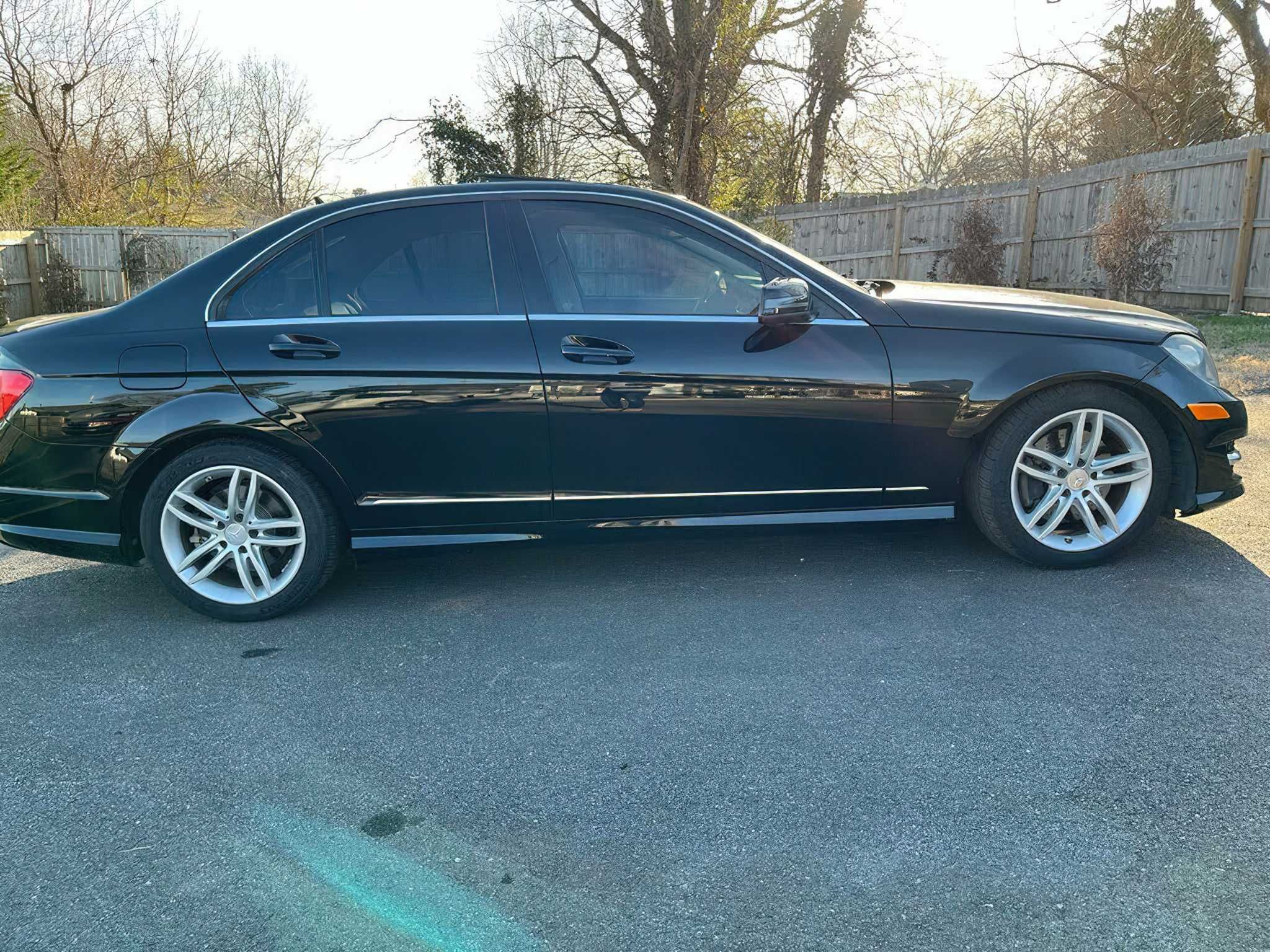 Mercedes-Benz C 300 Luxury 2013