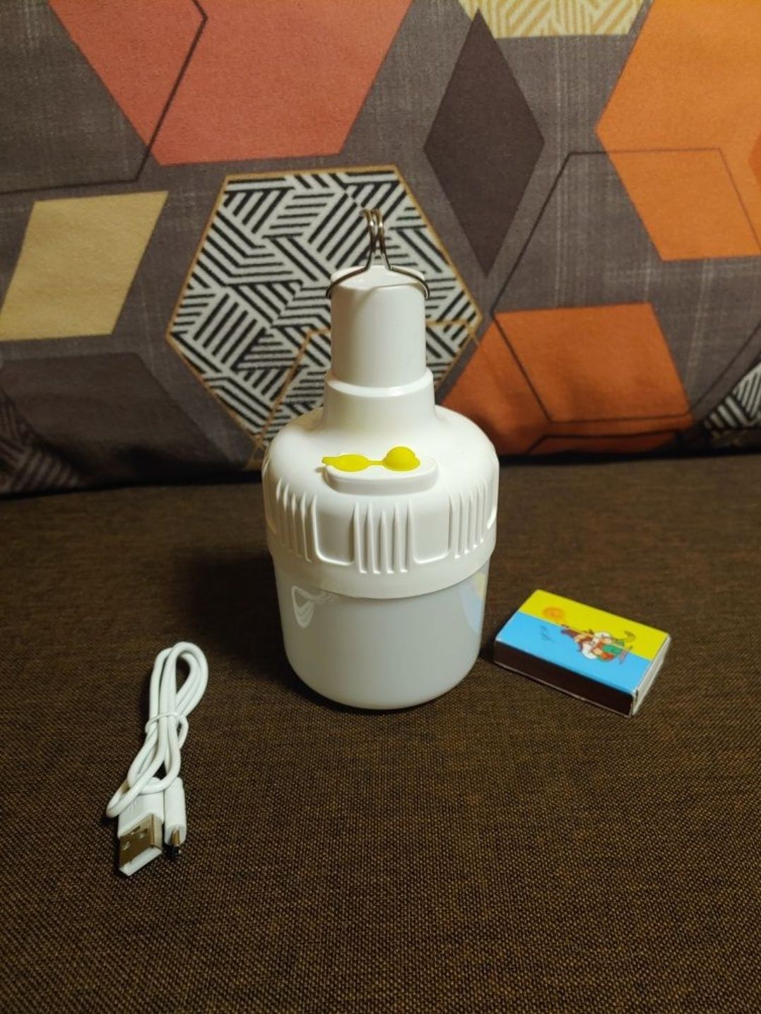 Лампа аккумуляторная, ліхтар для кемпінгу