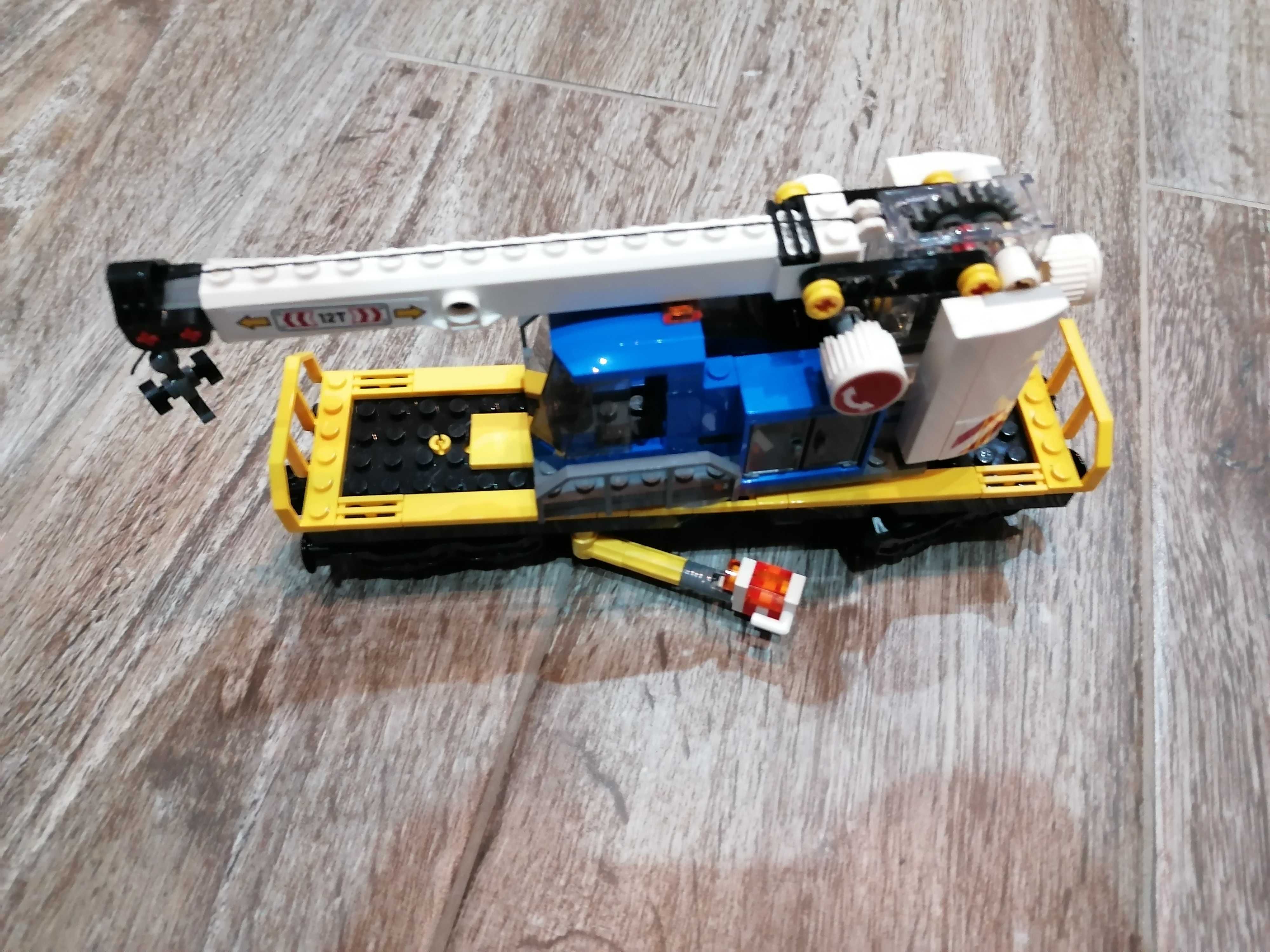 LEGO 60198 City - Pociąg towarowy wagon dźwig