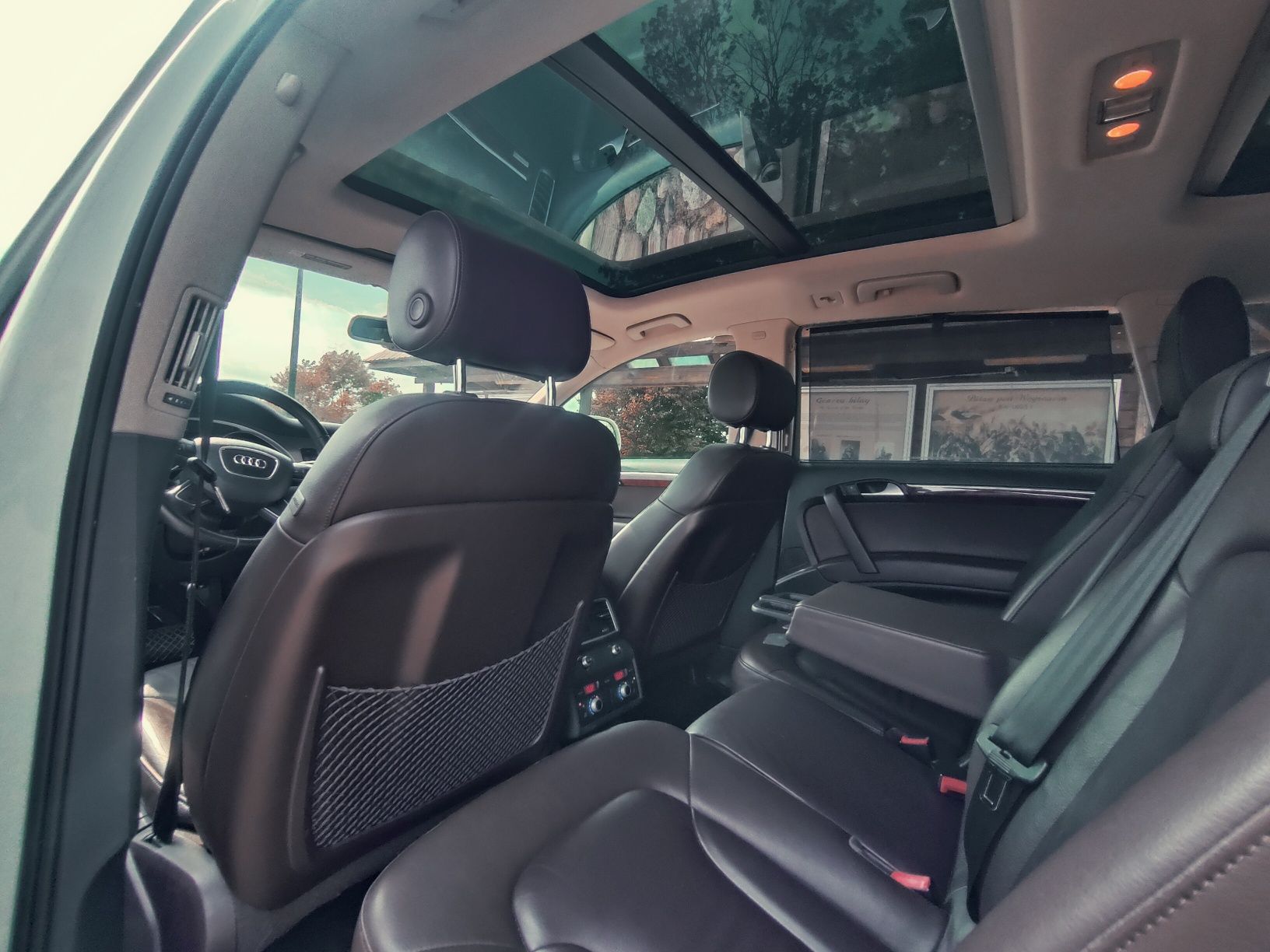 Samochód Audi Q7 Unikalne Białe Terenowe SUWi