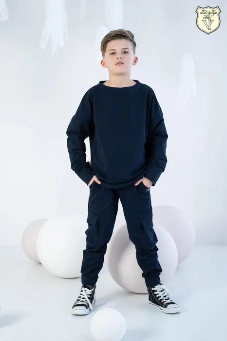 Komplet dres r.  110-116.