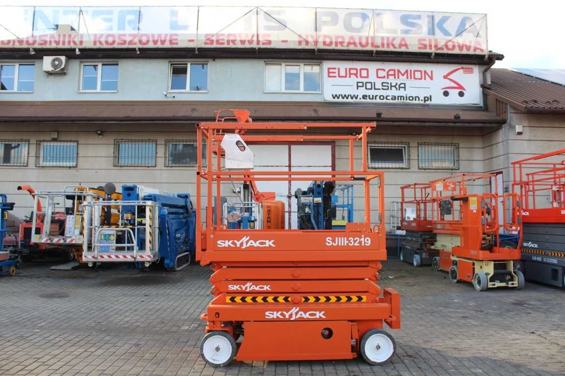 Skyjack SJIII 3219 - 2018r nożycowy zwyżka 8 m mini 1312 kg genie jlg