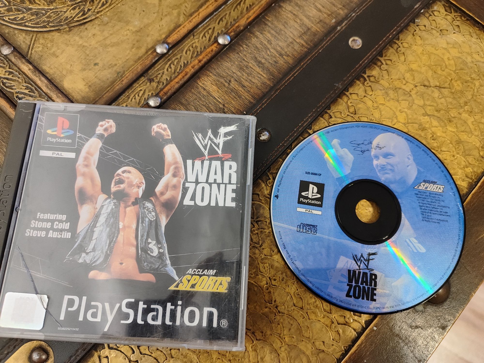 WWF War Zone gra na  Play Station Ps1