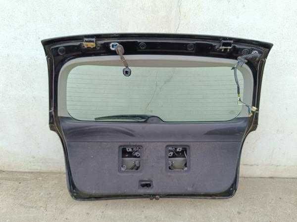Porta da Mala Toyota Avensis II SW (T25) (03-08)