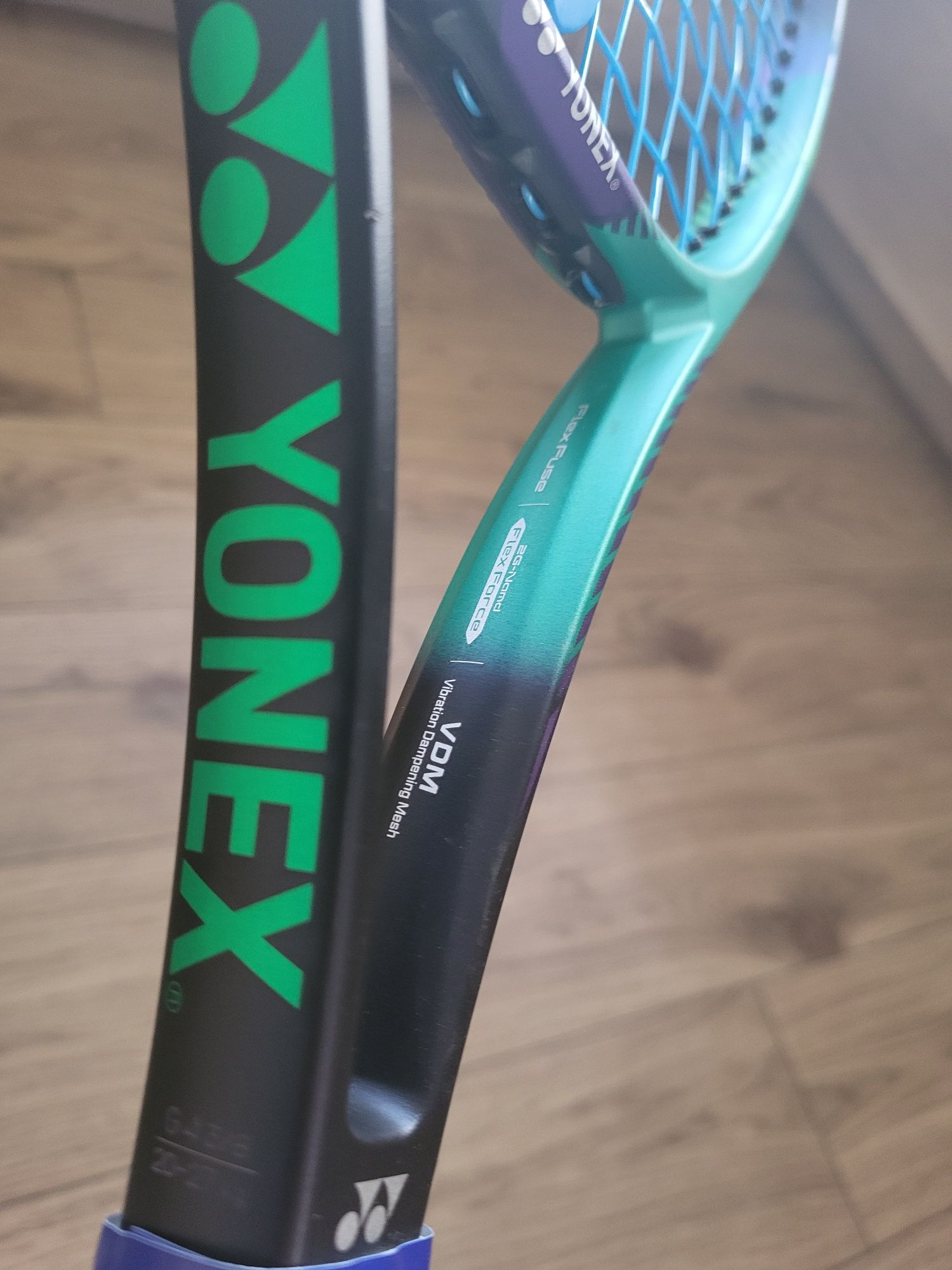 Rakieta tenisowa Yonex VCore Pro 100 L3
