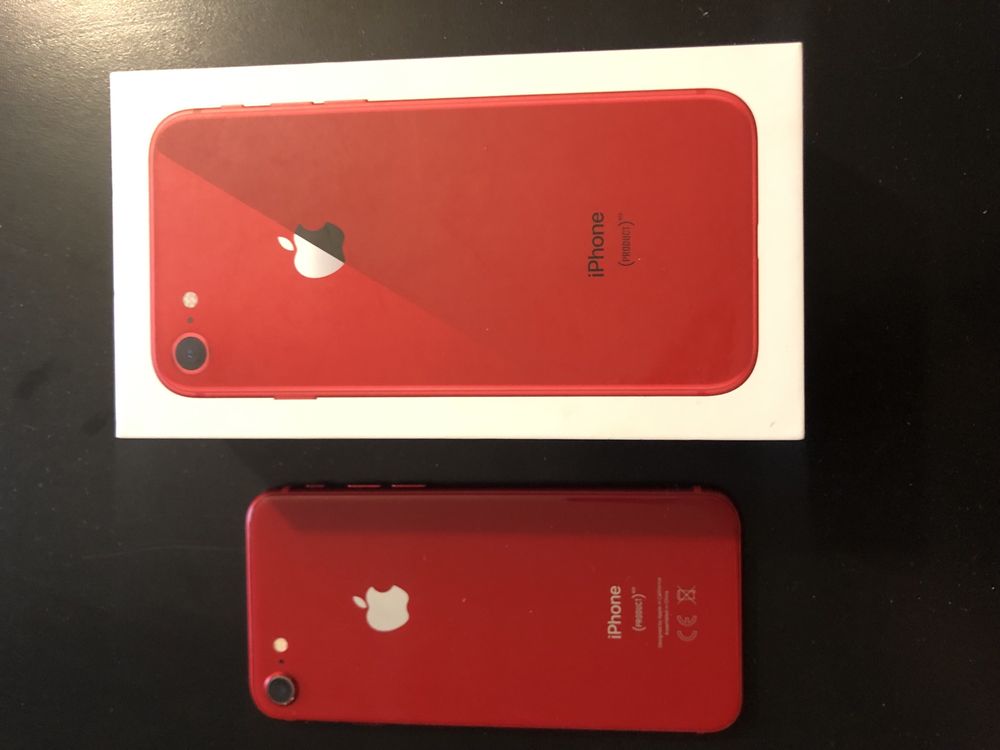 Продам Iphone 8 (RED)