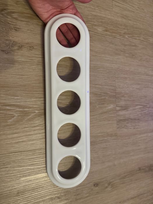 Ramka ceramiczna pięciokrotną vintage na gniazdka / włączniki biała