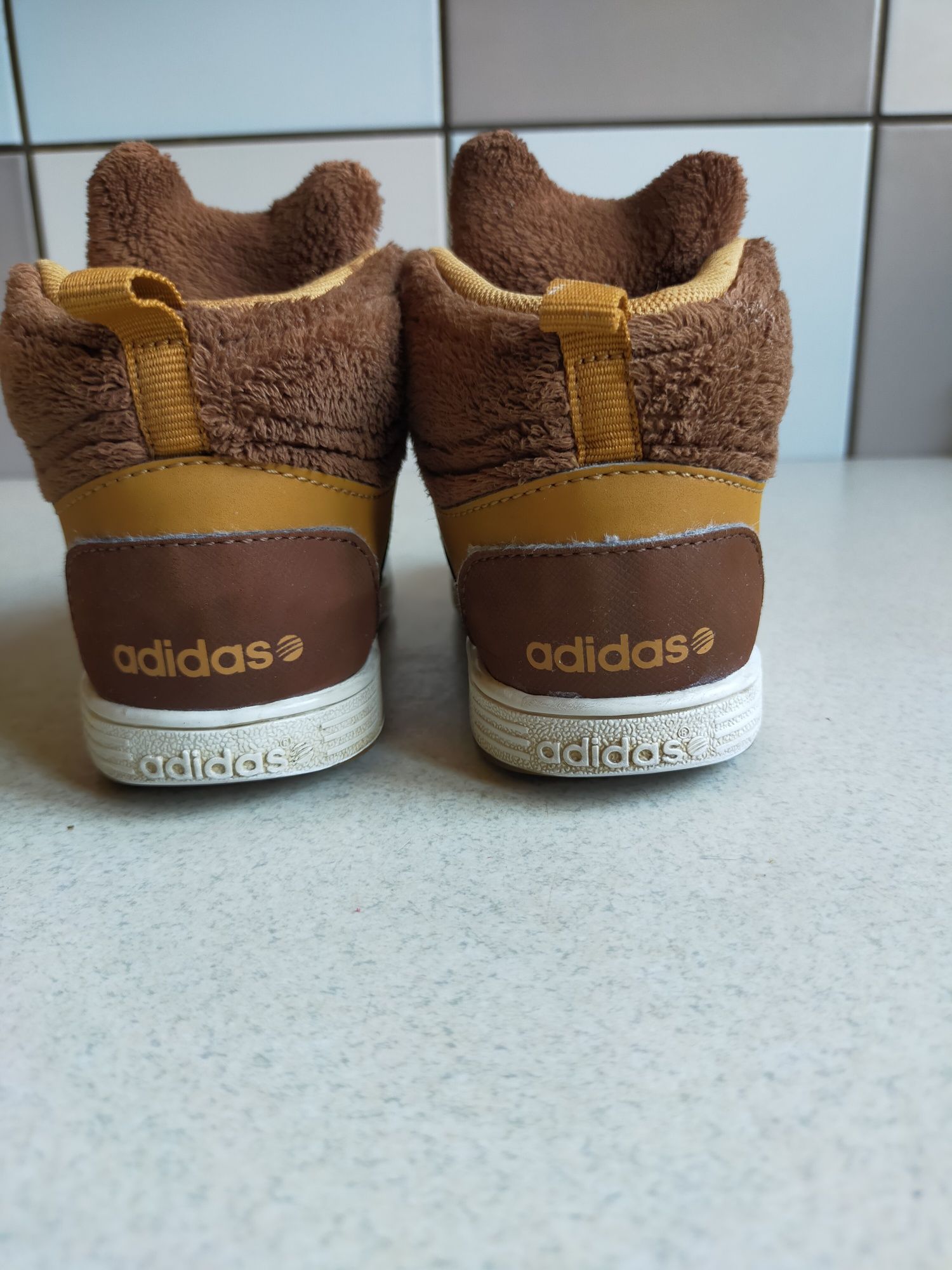 Buciki Adidasy beżowe 25/14,5 cm