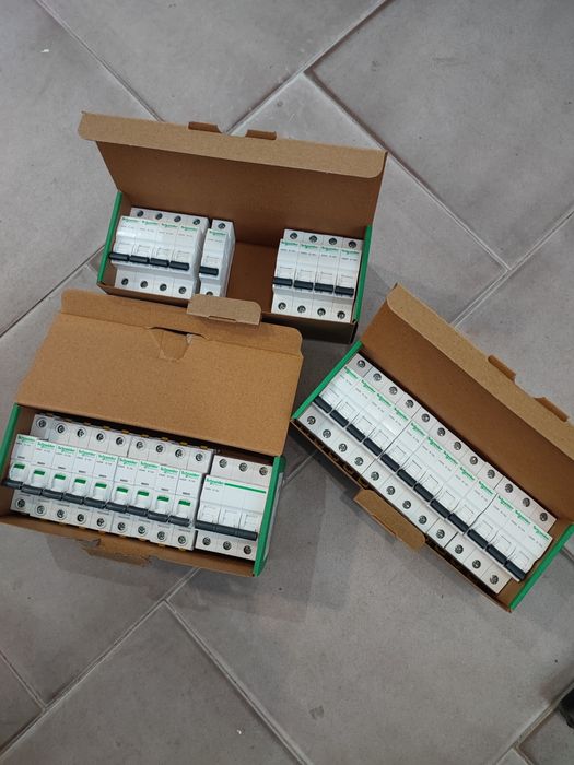 Bezpiecznik Schneider, Hager, Eaton B10, B16, Różnicowki, Esy