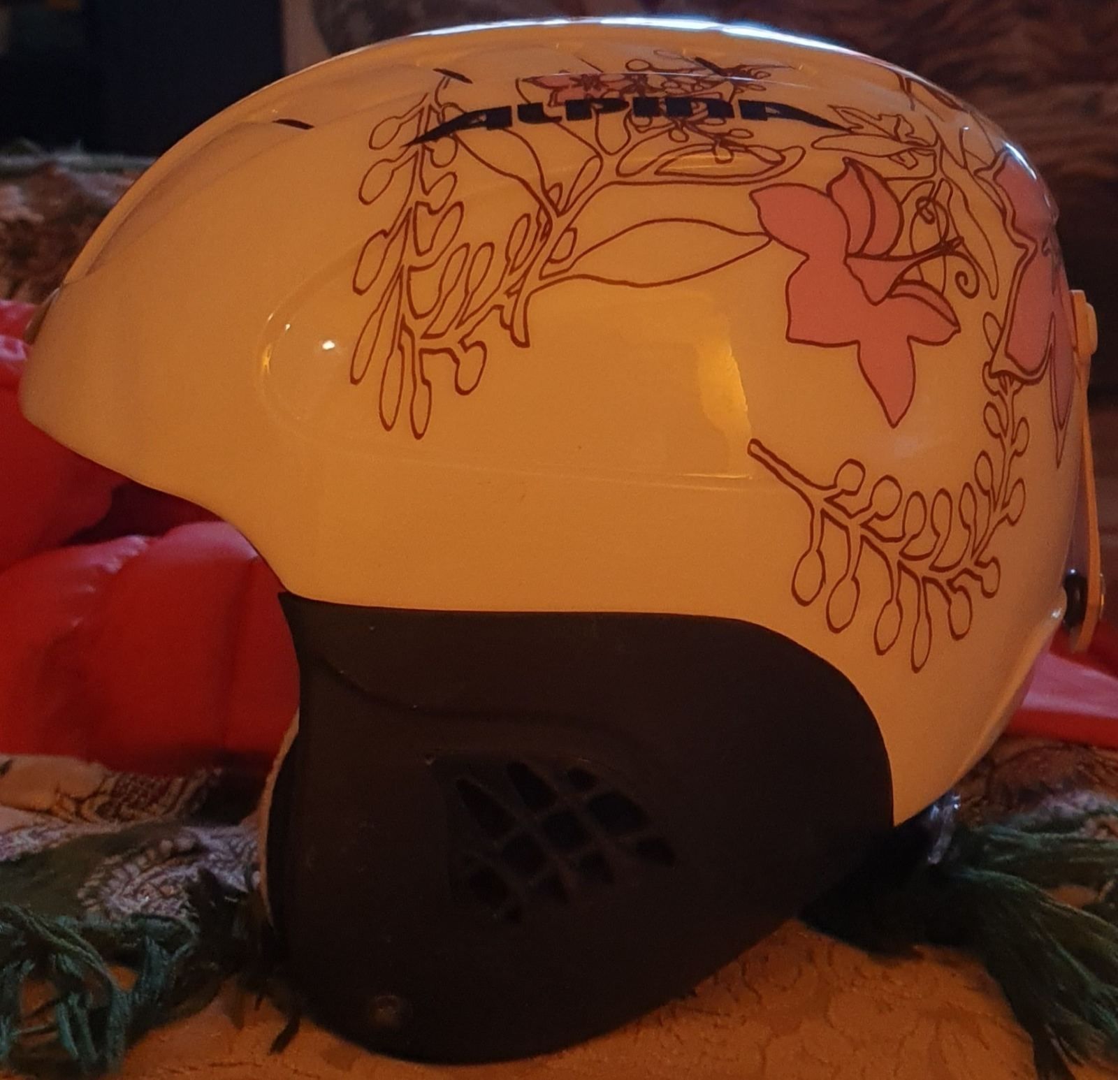 Продам горнолыжные шлем Alpina и маска  briko