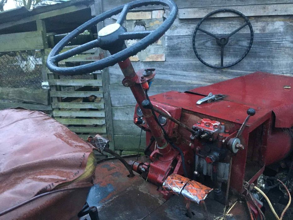 Продам Трактор т25