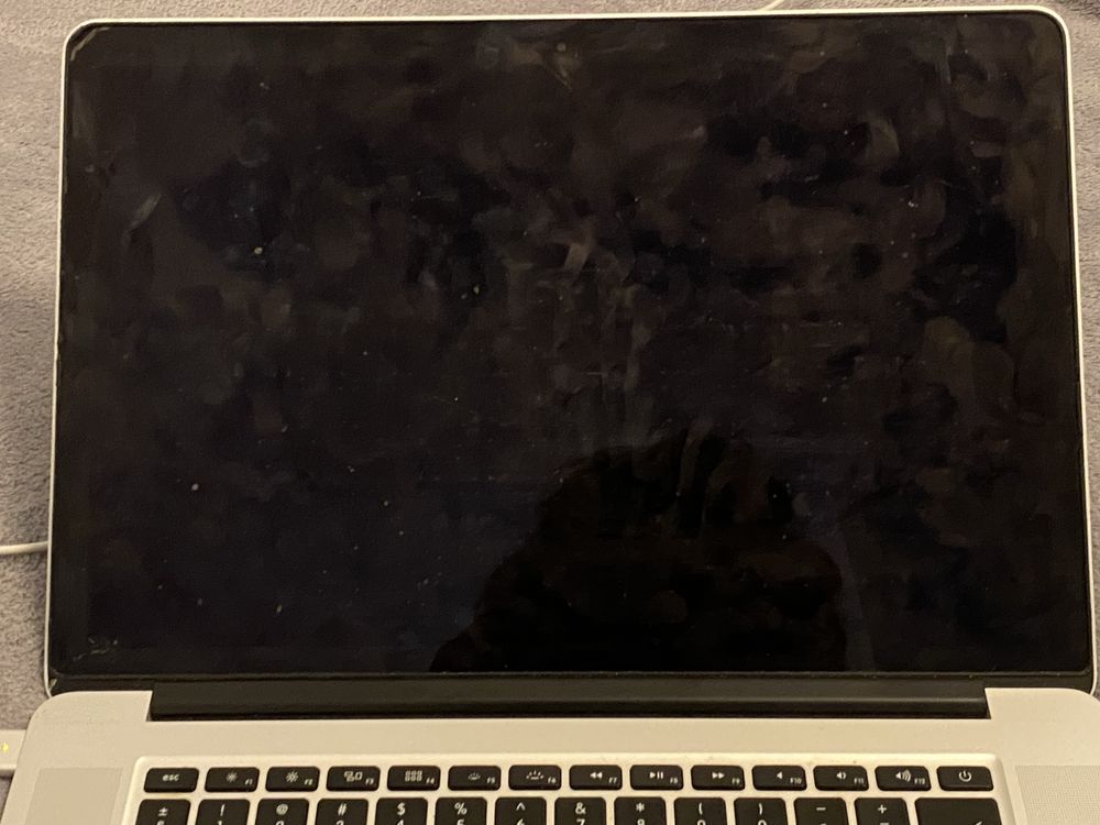 MacBook Pro z 2015 procesor i7 2,8GHz 16GRam 500 GB SSD