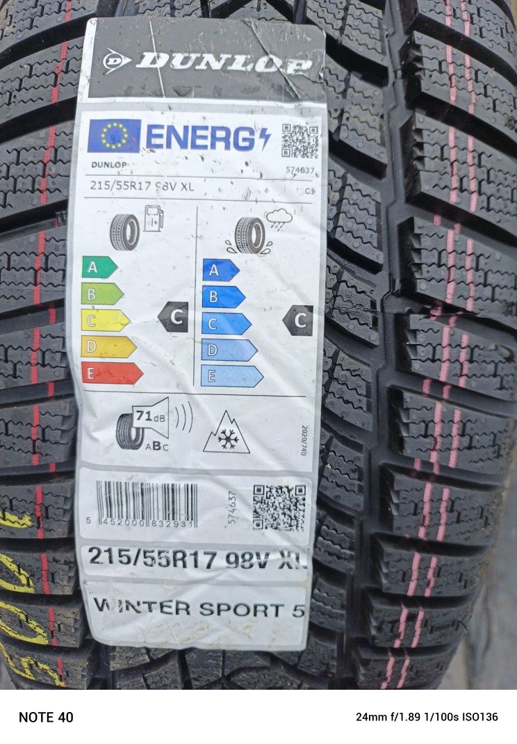 Nowe opony zimowe 215/55/17 Dunlop 24r