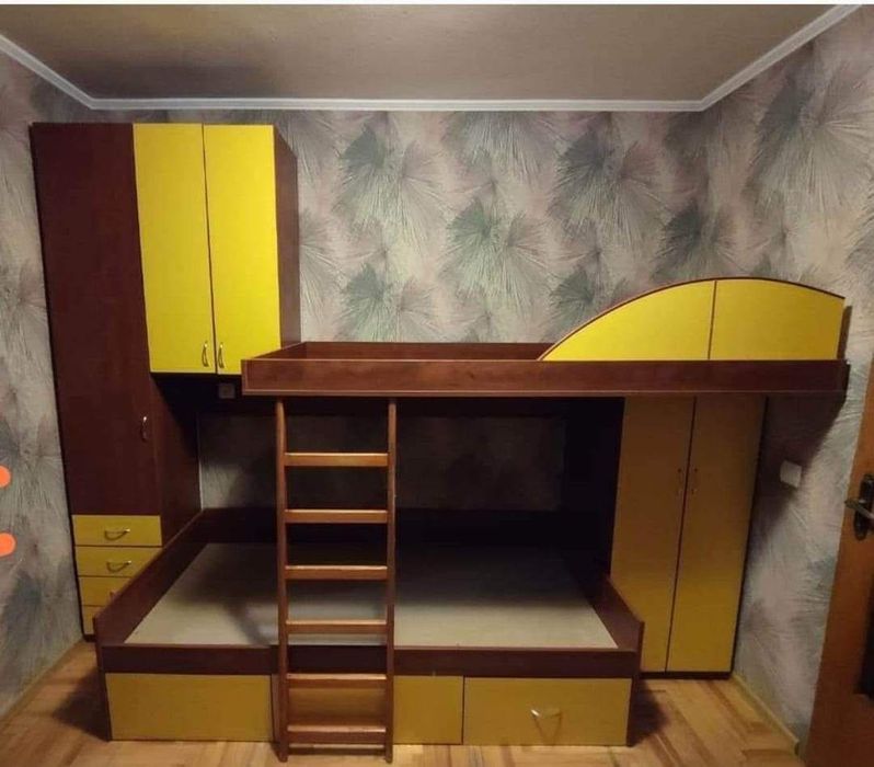 Мебель в детскую комнату