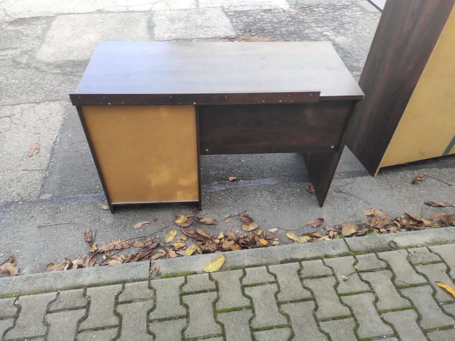 Okazja tanio  witryna oszklona regał i biurko bdb stan