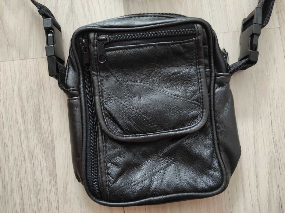 Шкіряна Чорна Сумка