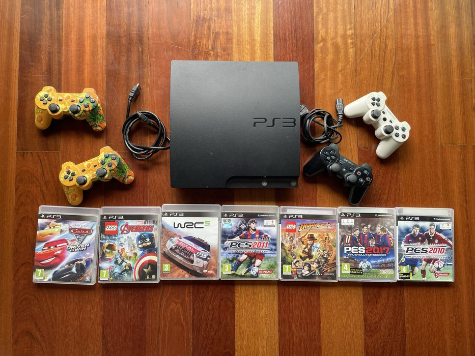 PS3 Fat 2009 avariada (Yellow light of dead) + 4 comandos + 7 jogos