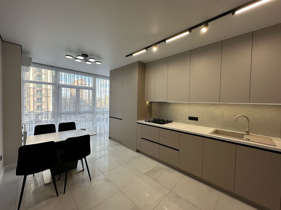 Оренда  2 кімнатна квартира ЖК Бау Комфорт,поруч Липки ,міське озеро