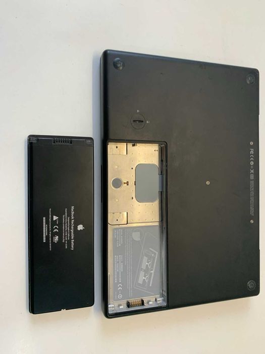 Ноутбук Apple MacBook