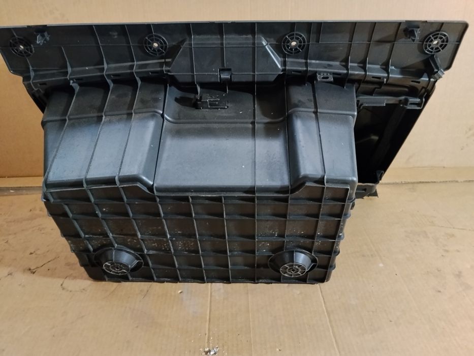 Kufer bagażnik schowek Kia EV6 2023 r.