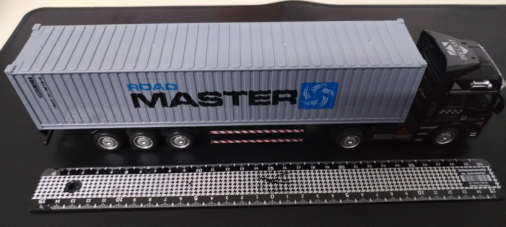 Miniatura Camião conteiner novo na caixa