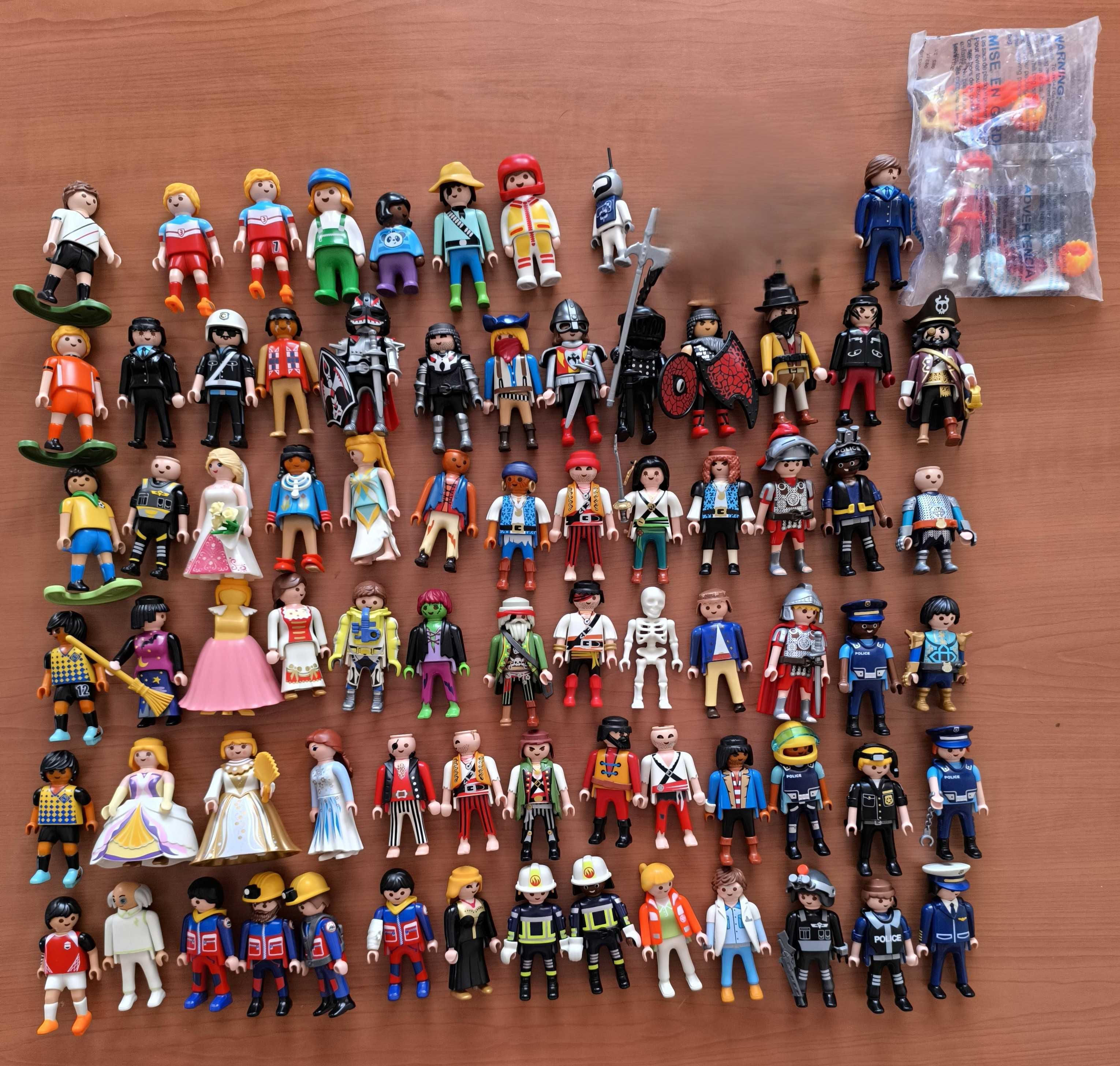 Playmobil 76 Figuras - 3€ Cada Figura - Lote 100€