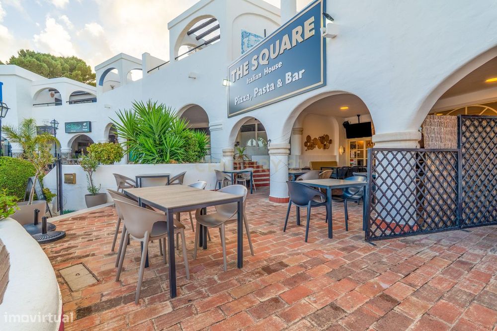 Restaurante “The Square” — Negócio em Funcionamento no Coração de Carv