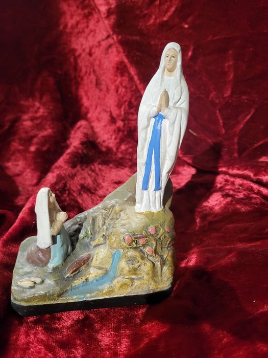 Maryja Lourdes gipsowa Matka Boża