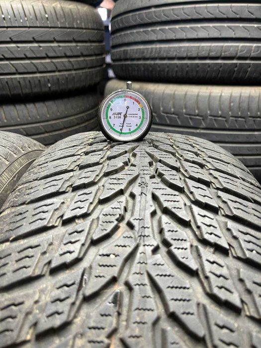 225/55 R17 Nokian пара зима